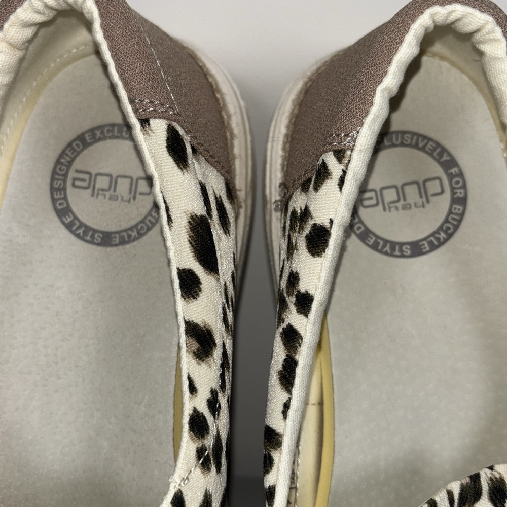 Hey Dude Buckle Exclusive Misty Leopard Angora Women's Slip-On Shoes Sz. 9 - Picture 8 of 9